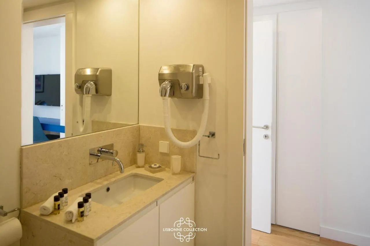 Central Apartment With Parking, Terrace And Swimming Pool 56 By Lisbonne Collection